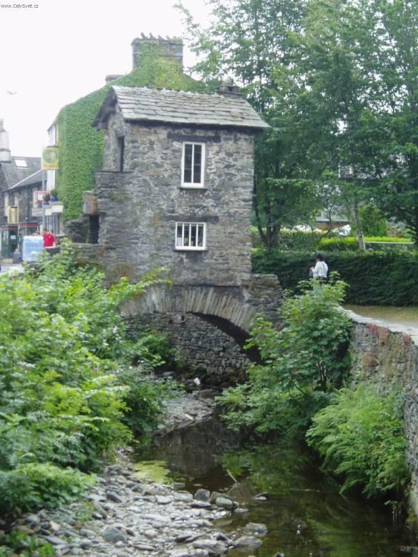 Foto: Velk� Brit�nie-Bridge house-Ambleside