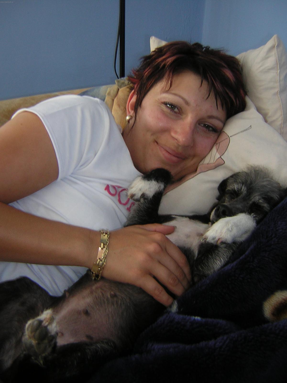 Foto: V�chova psa-Ag�tka. Majitelka: Lenka