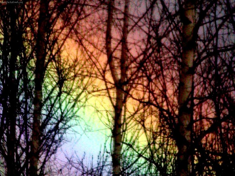 Foto: Duha-Duha za b��zami