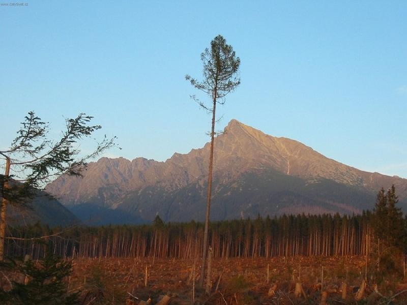 Foto: Vysok� Tatry-... nad zk�zou se taj� dech .......